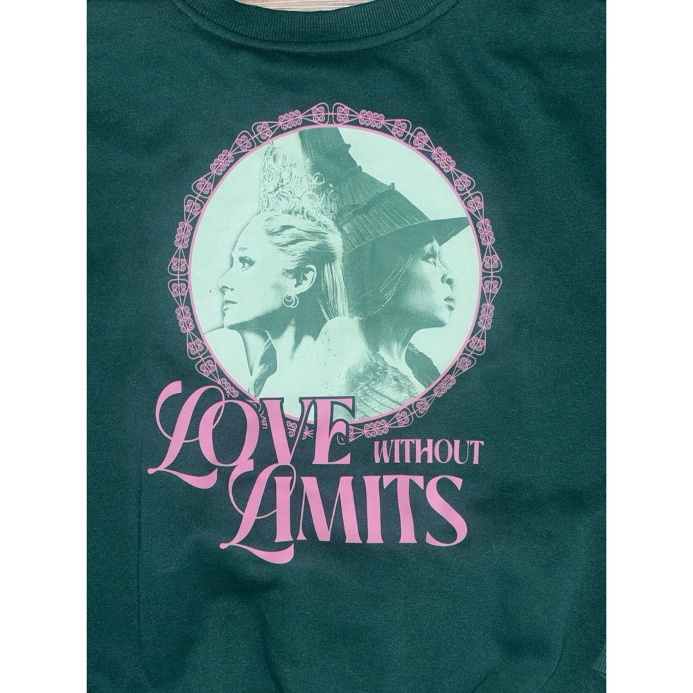 Wicked Movie Sweatshirt  Women's M Elphaba Glinda Love Without Limits Green Gems